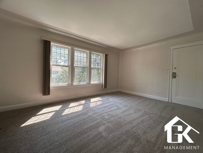 Photo - 20445 Stratford Rd Unit 20447 Stratford Rd