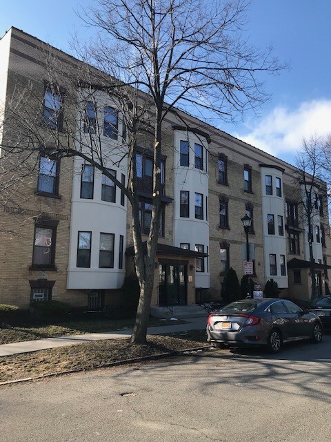 905 Elmwood Ave Off Campus Housing Buffalo Ny Forrentuniversity