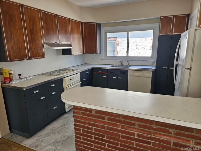 Photo - 65 Belmont Ave