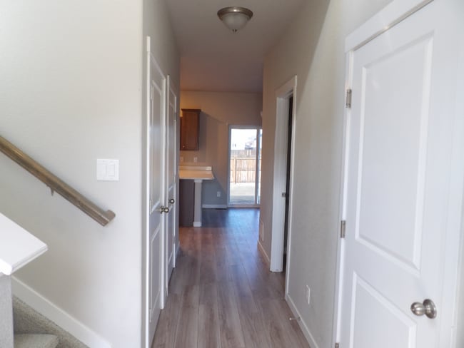 Photo - 10496 Kalama Dr