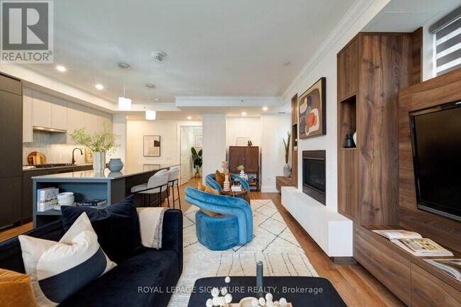 Photo - 285 Avenue Rd Unit 303
