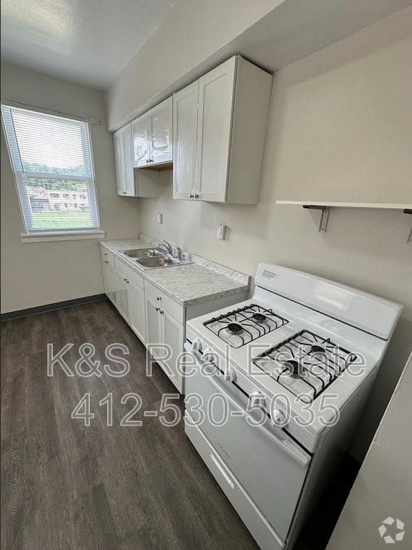 Building Photo - 527 Marwood Ave Rental