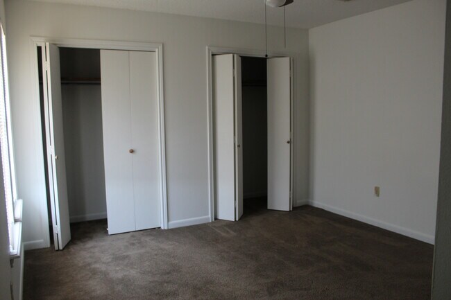 Huntley Place (78)