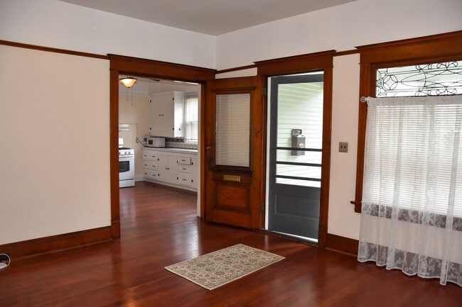 Photo - Old Towne Living