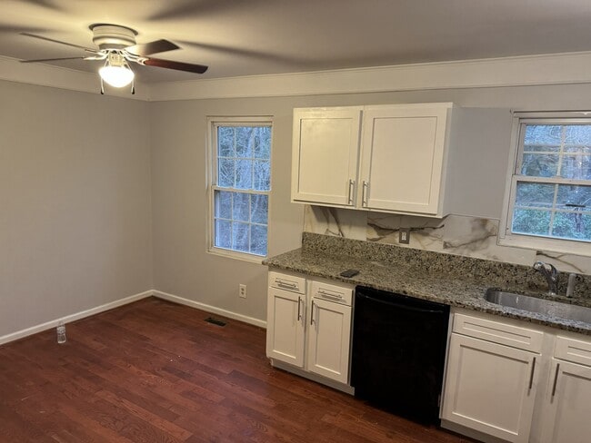 Photo - 2036 Yew Ct