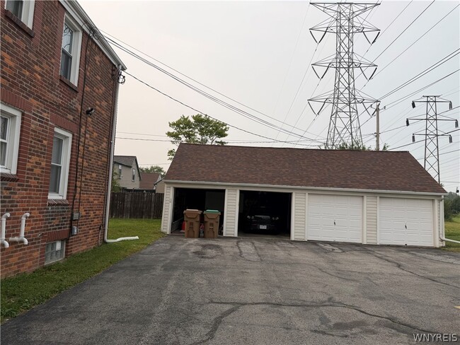 808 Cleveland Dr