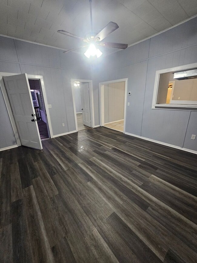 Photo - Home in Benton