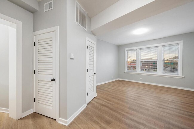 Photo - 3966 W Grand Ave Unidad 2F