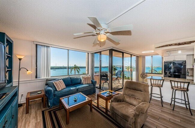 6357 Bahia Del Mar Blvd S