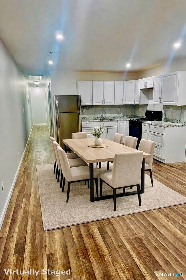 Photo - 1415 Stratford Ave