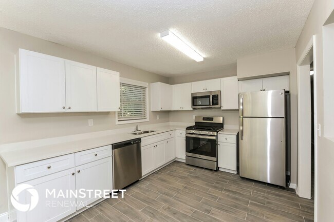 Photo - 5168 Legendary Ln