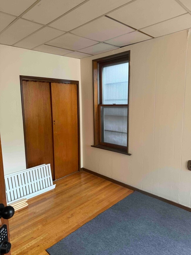 Photo - 122 Butler St