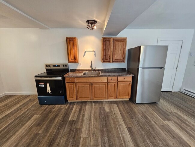 6 Cider Mill Rd Unidad All Utilities Included Ap