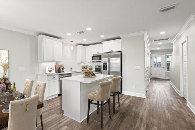 Building Photo - Charming Townhouse with Modern Upgrades and Convenient Location!