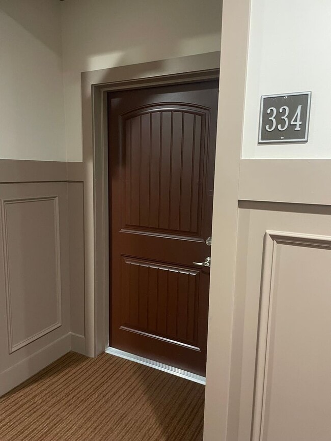 Photo - Oak Ridge 37830 - 2 bedroom, 2 bath Condo - Contact Lisa Vineyard and Shannon Russell (865) 216-9334