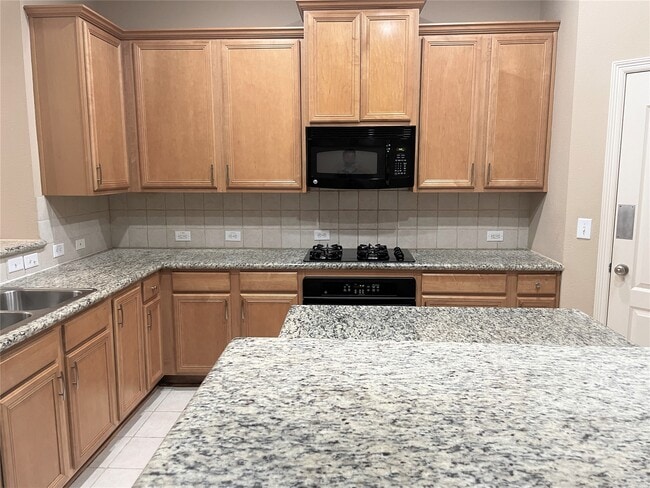 Photo - 3305 Knollcrest Ln