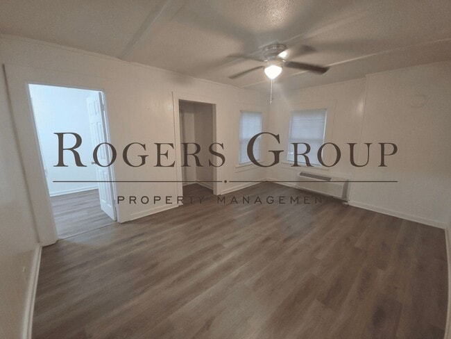 Photo - 803 Roberson St