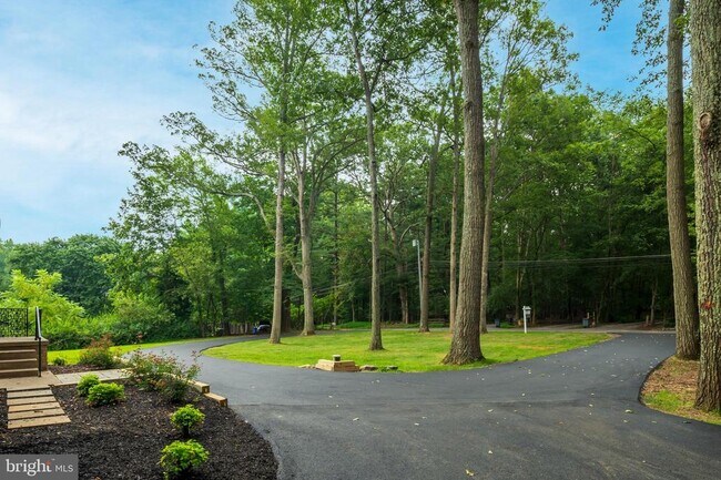 Photo - 16480 Ed Warfield Rd