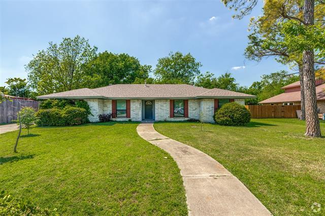 Building Photo - 2211 Ascot Ln Rental