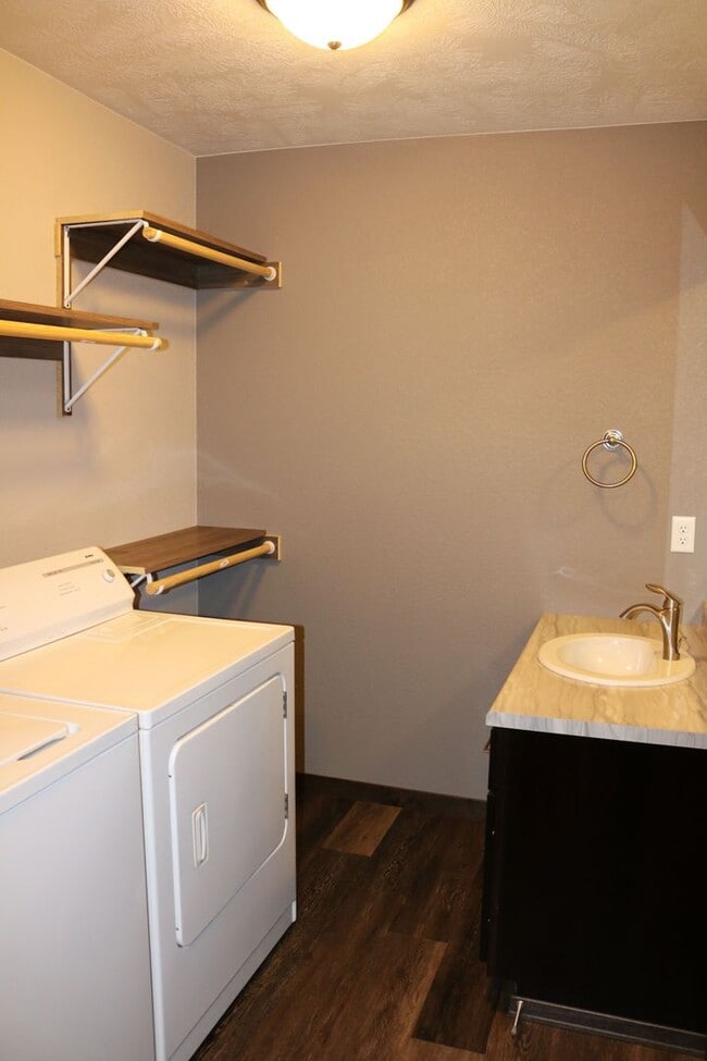 Photo - 3604 S Outfield Cir