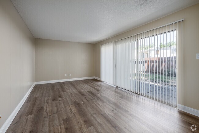 2BR, 1BA - 875SF - Living Room