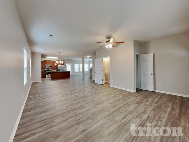 Photo - 616 Sawtooth Oak Drive