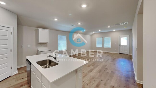 Photo - 394 Indiana Ct