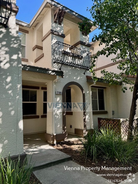 Building Photo - 2108 Las Palomas Loop Rental