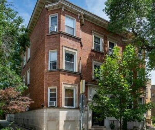 Photo - 3251 W Belden Ave