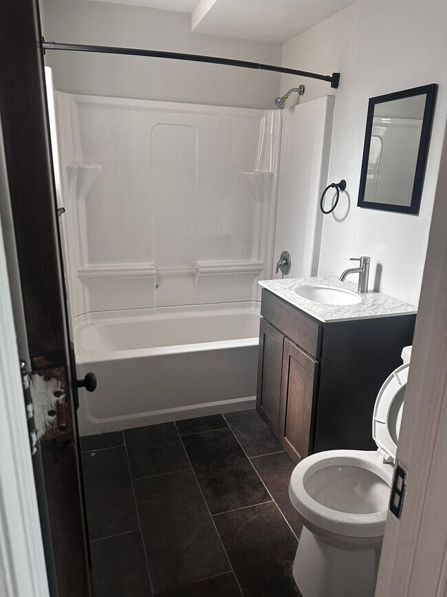 Photo - 552 3rd St Unidad 11 2 bedroom