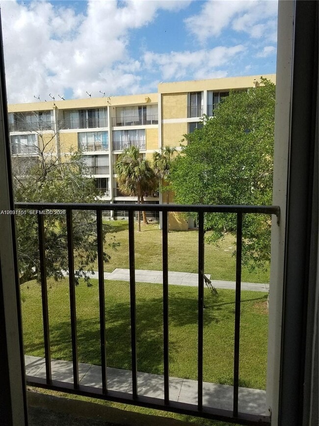 Photo - 9250 Fontainebleau Blvd Unit 202