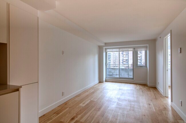 Photo - 3460 Rue Peel Unit 210