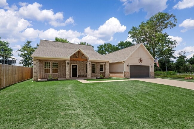 Photo - 24738 Roscommon Ln