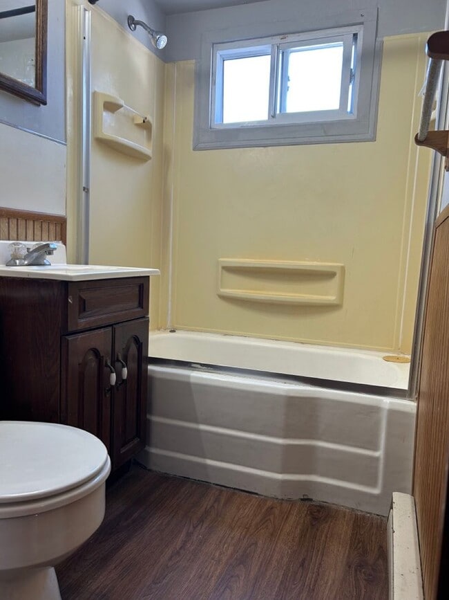 Photo - 66 Tunis Ave Unit 66 Tunis Ave 2nd Floor