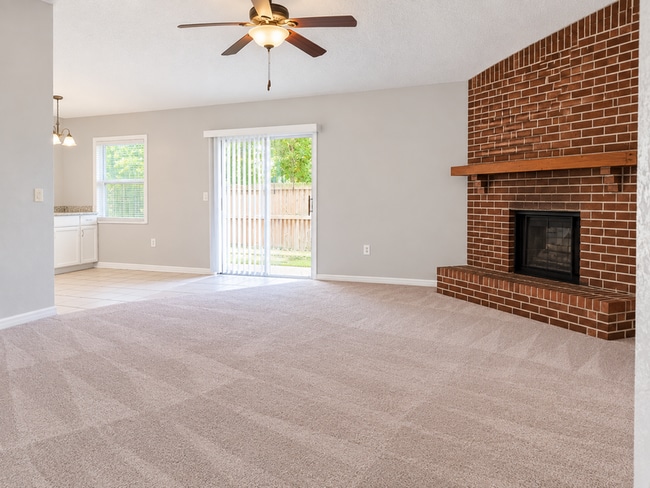 357 Santiago Ct