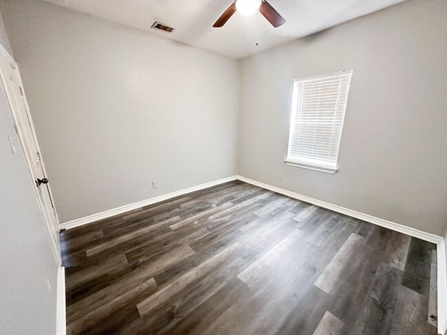 Photo - 3012 Live Oak St Unit 2522 Rosalie St.  B