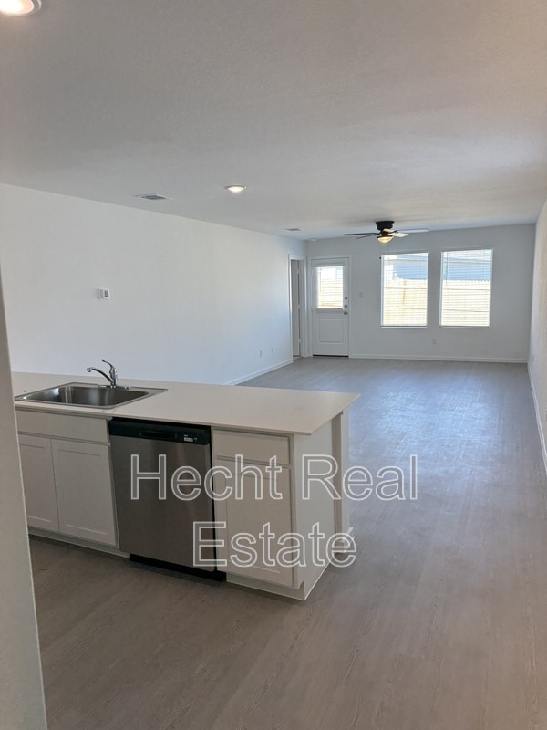 Photo - 1531 Tiptop Mdw