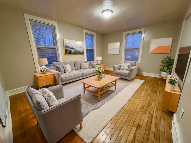 Living Room-Staged - 134 E Spencer St Unidad House