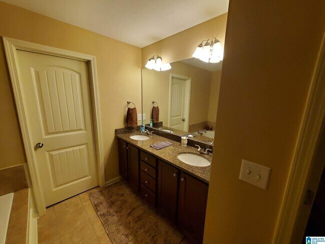 Photo - 141 Puttenum Way