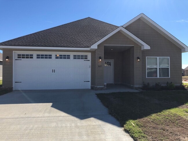 Building Photo - 3 Bedroom 2 bath Home in Valley View