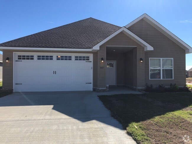 Building Photo - 3 Bedroom Home in Valley View PRE LEASE