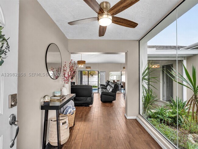 Photo - 8240 NW 54th St