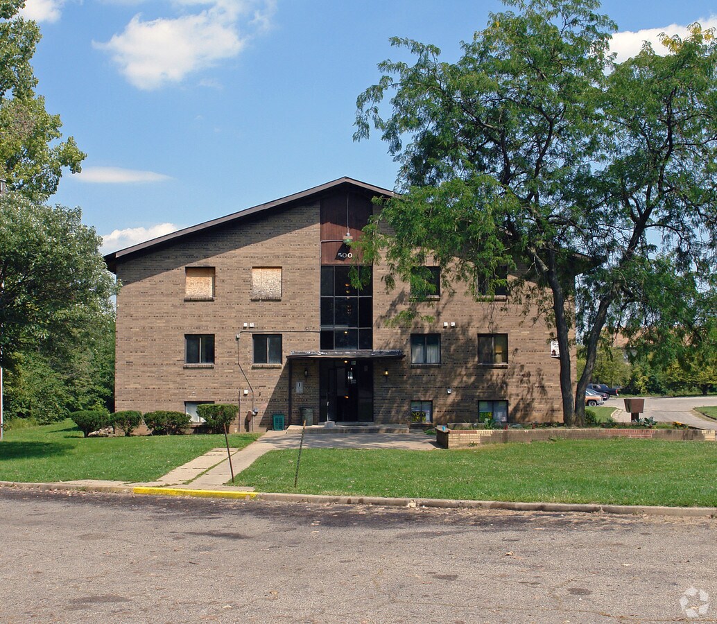Maplewood Manor Apartments - Maplewood Manor Apartments