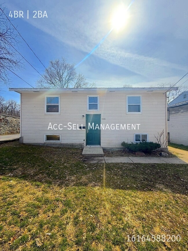 Building Photo - 530 Hall St SE