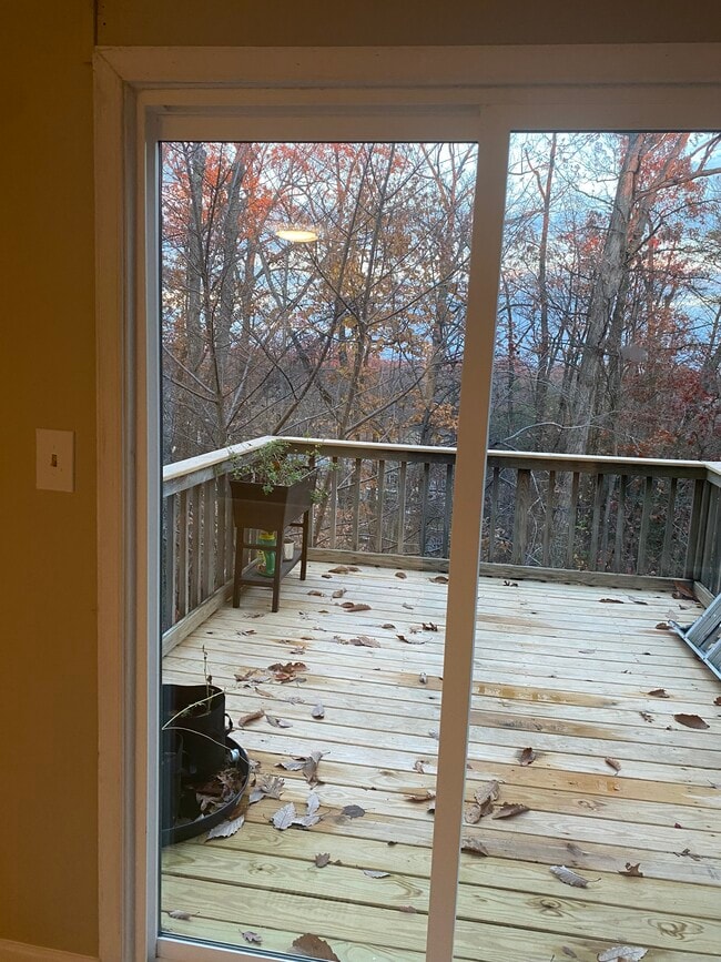 Photo - 15355 Gatehouse Ter