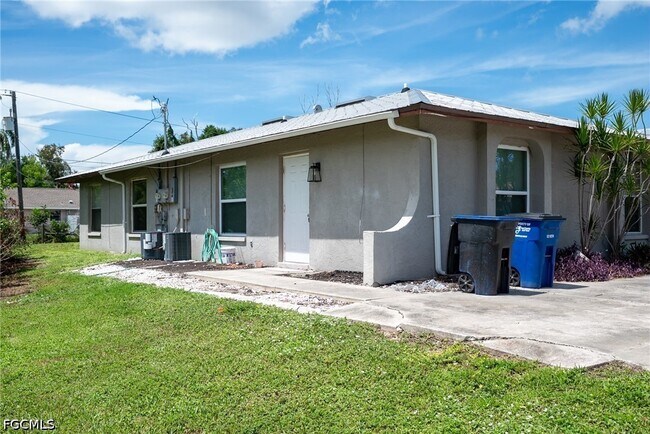 Photo - 5443 Avenue E