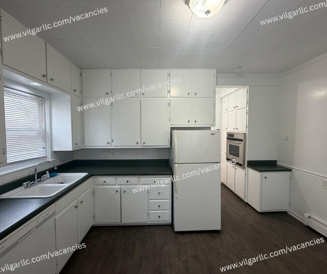 Photo - 136 Matteson St Unit 1st Floor