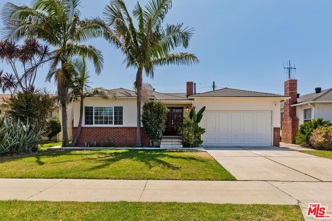 Building Photo - 12120 Aneta St Rental