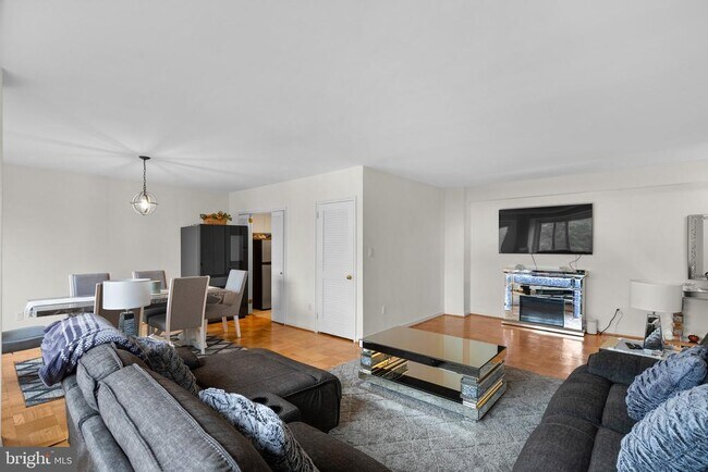 Photo - 4301 Massachusetts Ave NW Unit 7002