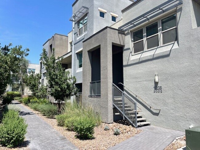 Photo - Beautiful Fully Furnished Condo in Affinit...